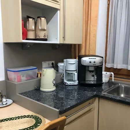 Haus Hubertus - Zimmer - Kueche - Speiseraum 3* Jerzens