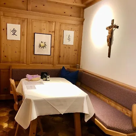 胡贝图斯住宿加早餐旅馆 耶岑斯